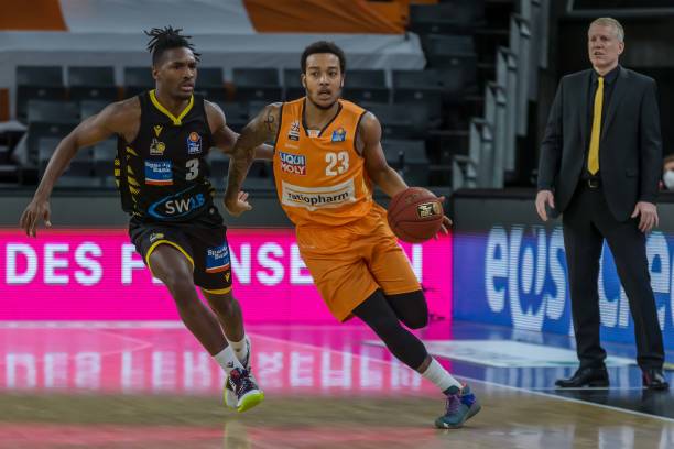 自从年初以 自从年初以