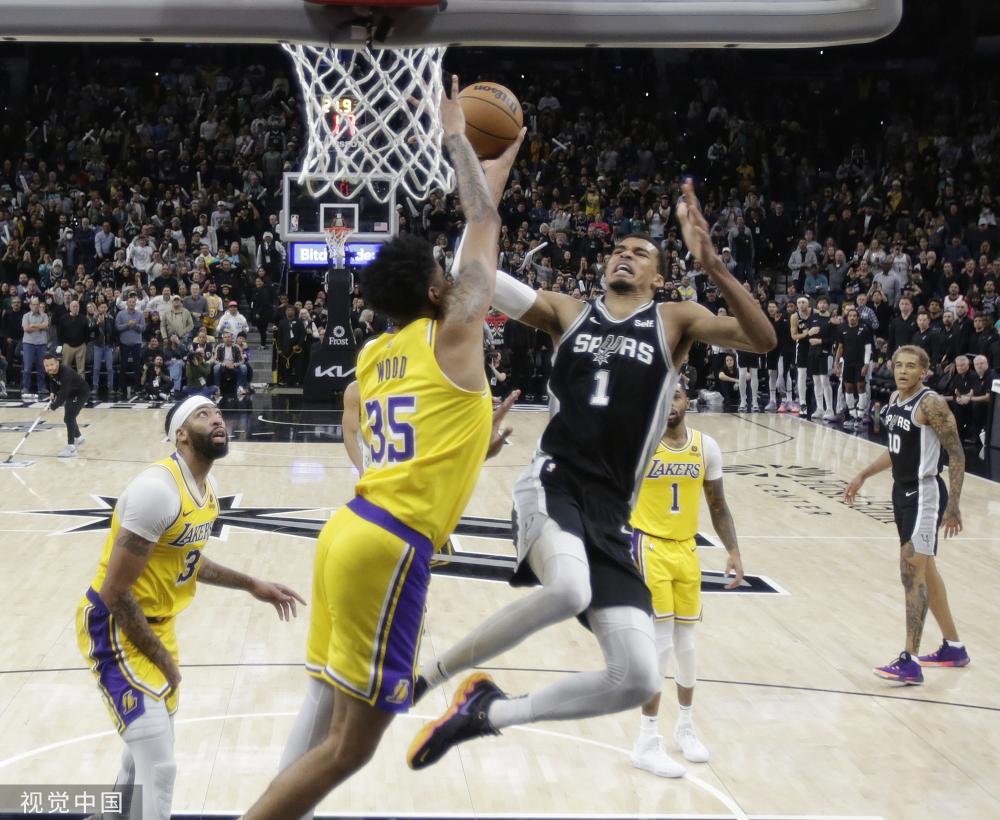 胜利后的欢 胜利后的欢